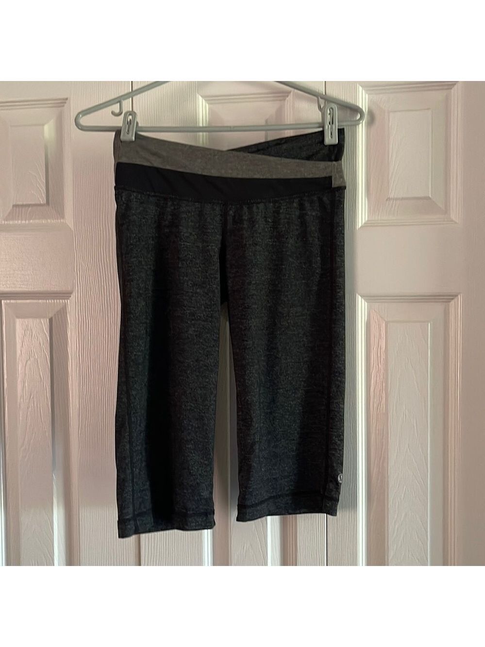 Lululemon Capris Size 6🥰🥰